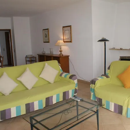 Da Colina 3 Bedrooms Sea Views A Few Minutes Walk To The فيلة