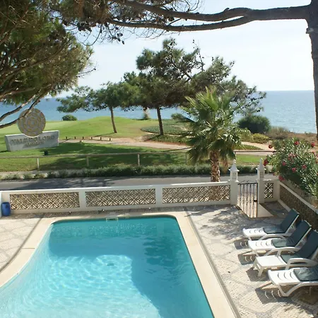Da Colina 3 Bedrooms Sea Views A Few Minutes Walk To The * فالي دو لوبو