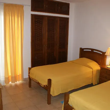 Villa Da Colina 3 Bedrooms Sea Views A Few Minutes Walk To The