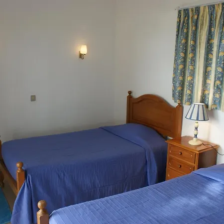 Da Colina 3 Bedrooms Sea Views A Few Minutes Walk To The
