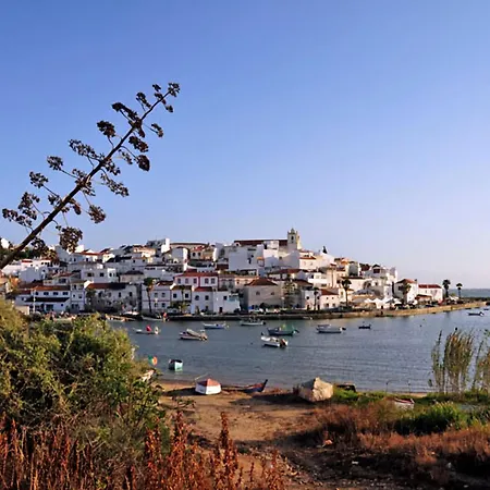 Da Colina 3 Bedrooms Sea Views A Few Minutes Walk To The *
